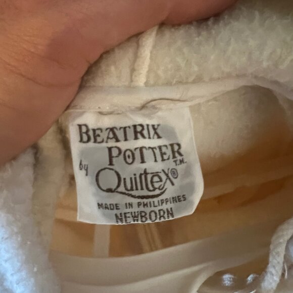 Peter Rabbit Baby Bunting - Picture 3 of 5